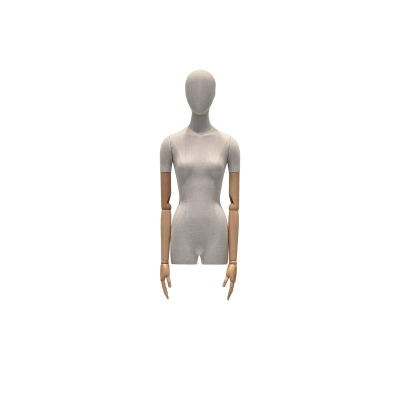 정장과 유니폼을 선보이는 대나무 황마 천 하프 바디 여성 마네킹